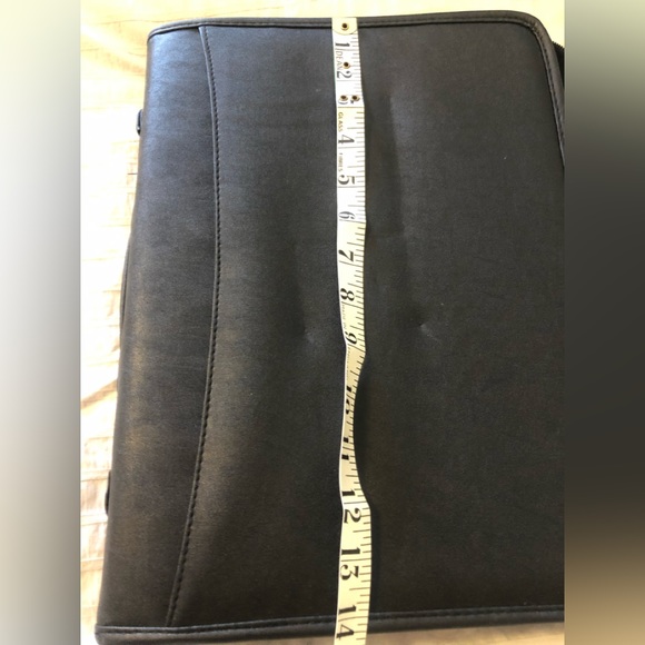 NWOT faux leather bus portfolio, fits iPad, paper, cards - Picture 9 of 9